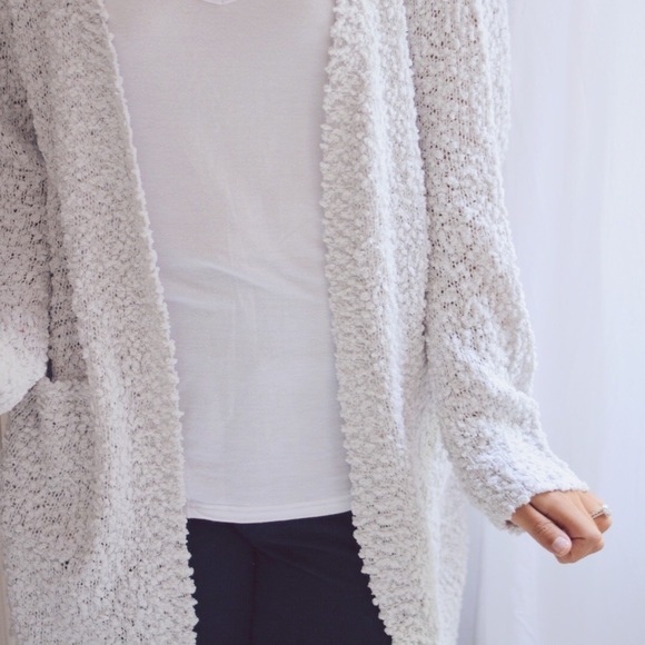 LAST ONE || 🎉 Host Pick || Summer Rain cardigan - Picture 2 of 2